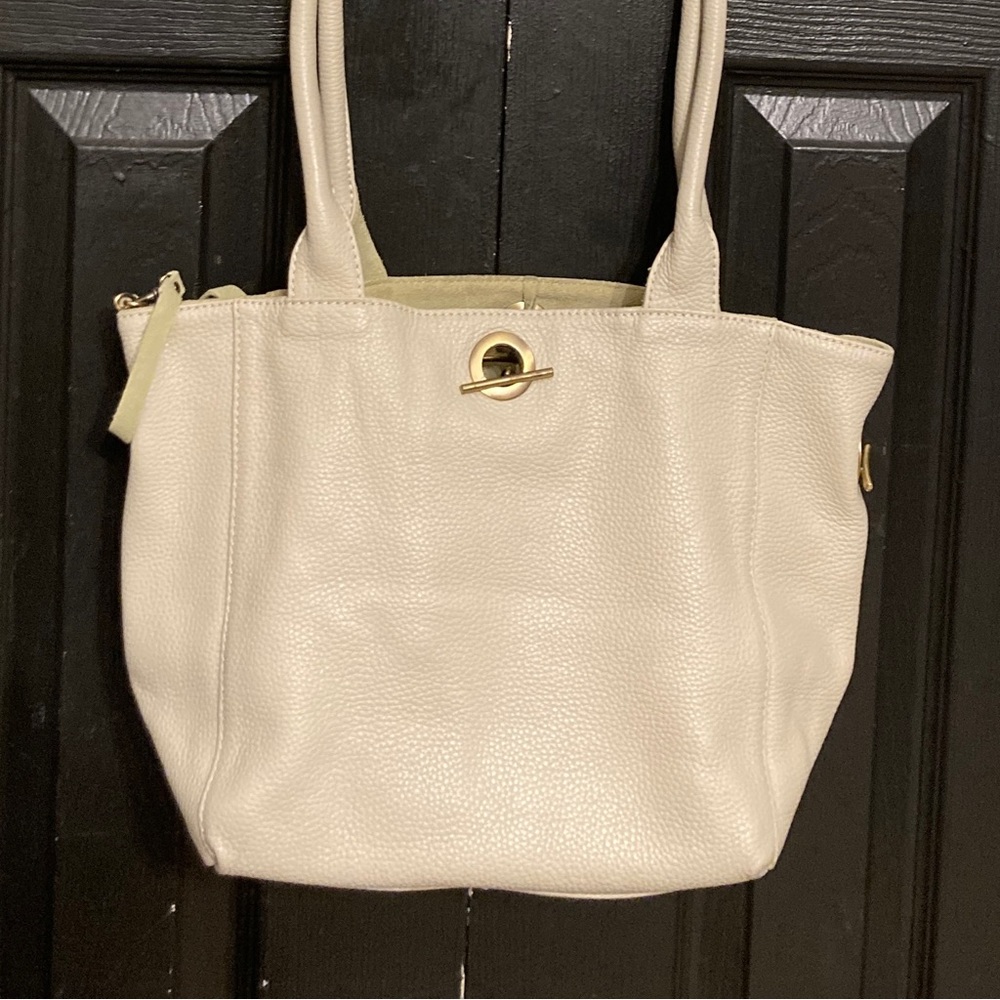 NEW Reversible TOTE Purse w Accessory Pouch Green Suede/Cream Pebbled Leather